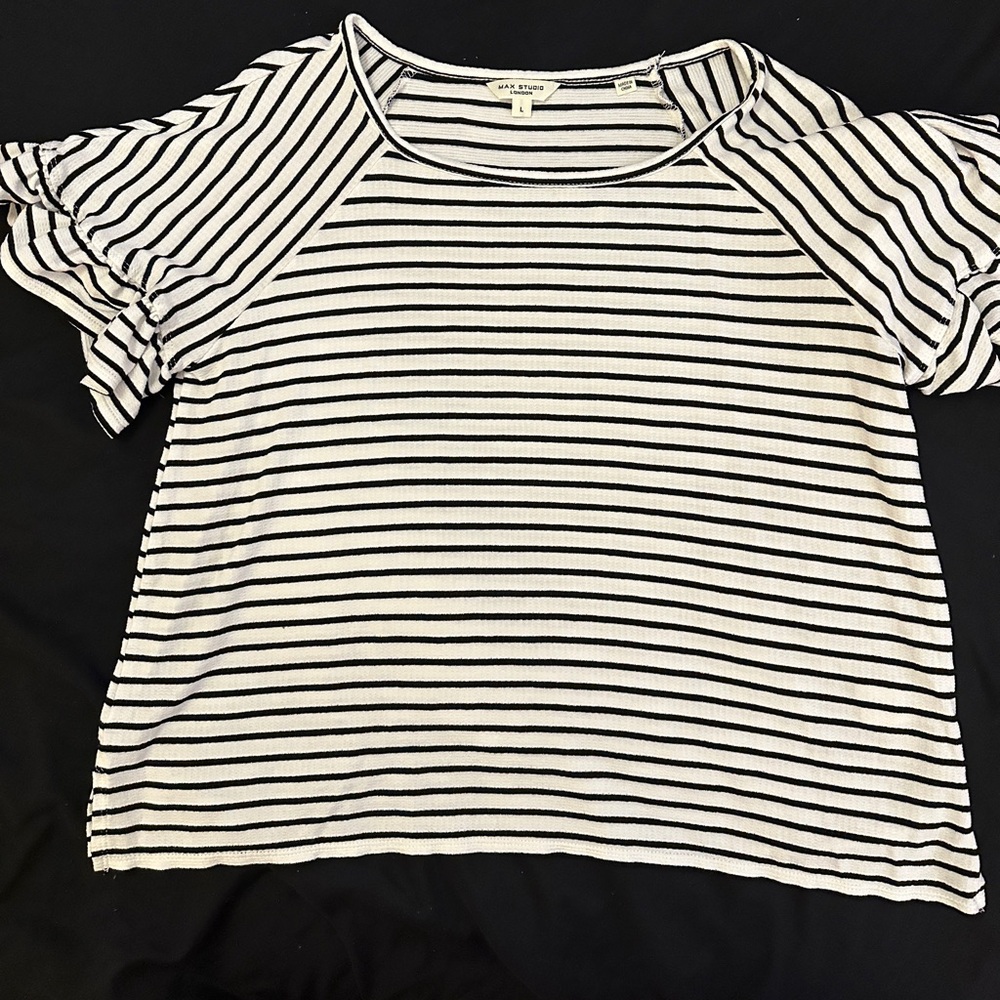 Max studio short sleeve shirt